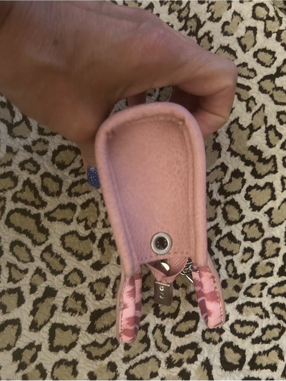 Nwot Wrangler Pink Mini Tote Keychain with Patterned Accent - Picture 7 of 8
